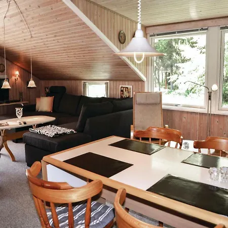 Four-bedroom Holiday In
