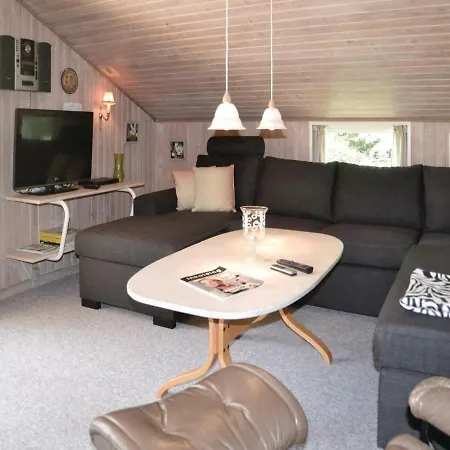 Four-bedroom Holiday In * Nørre Nebel