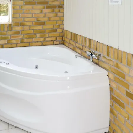Four-bedroom Holiday In Vakantiehuis Nørre Nebel
